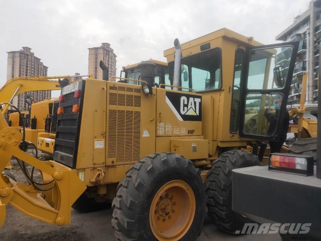 CAT 140K Greideriai