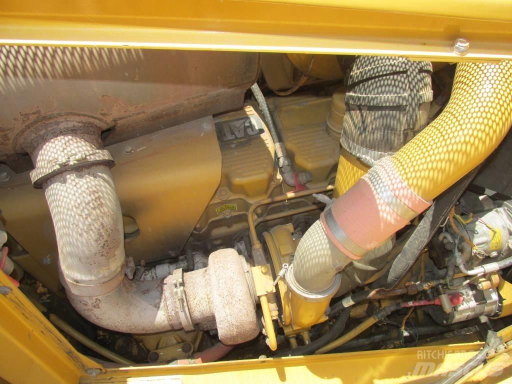 CAT D 8 T Vikšriniai buldozeriai