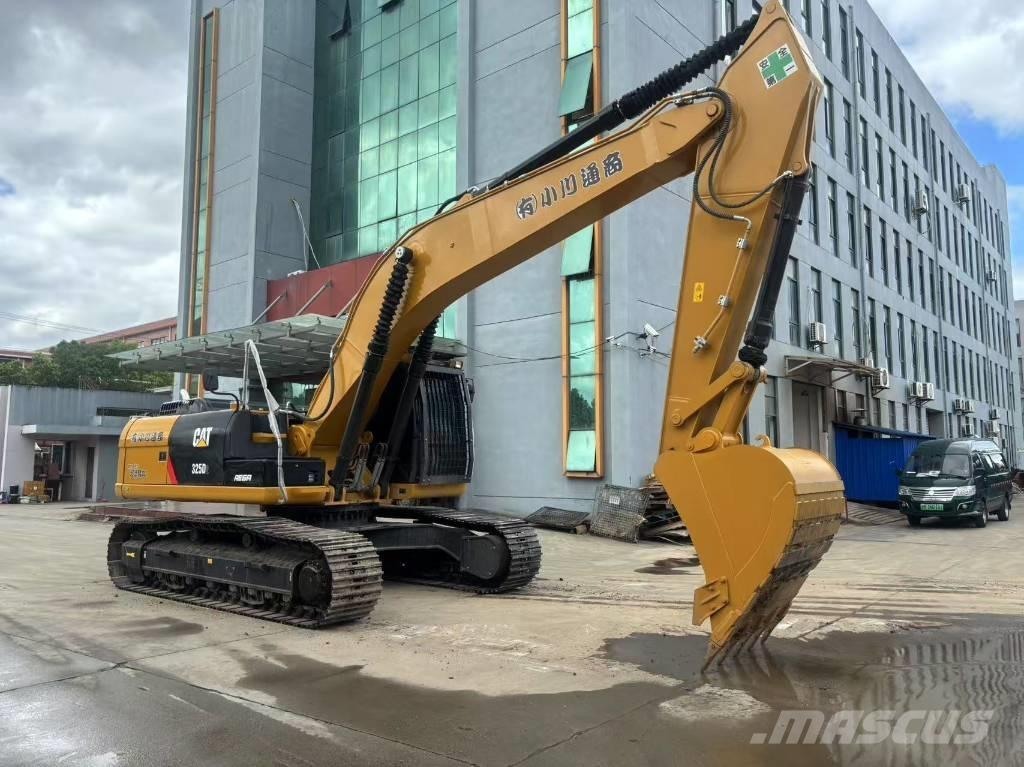 CAT 325 D Vikšriniai ekskavatoriai