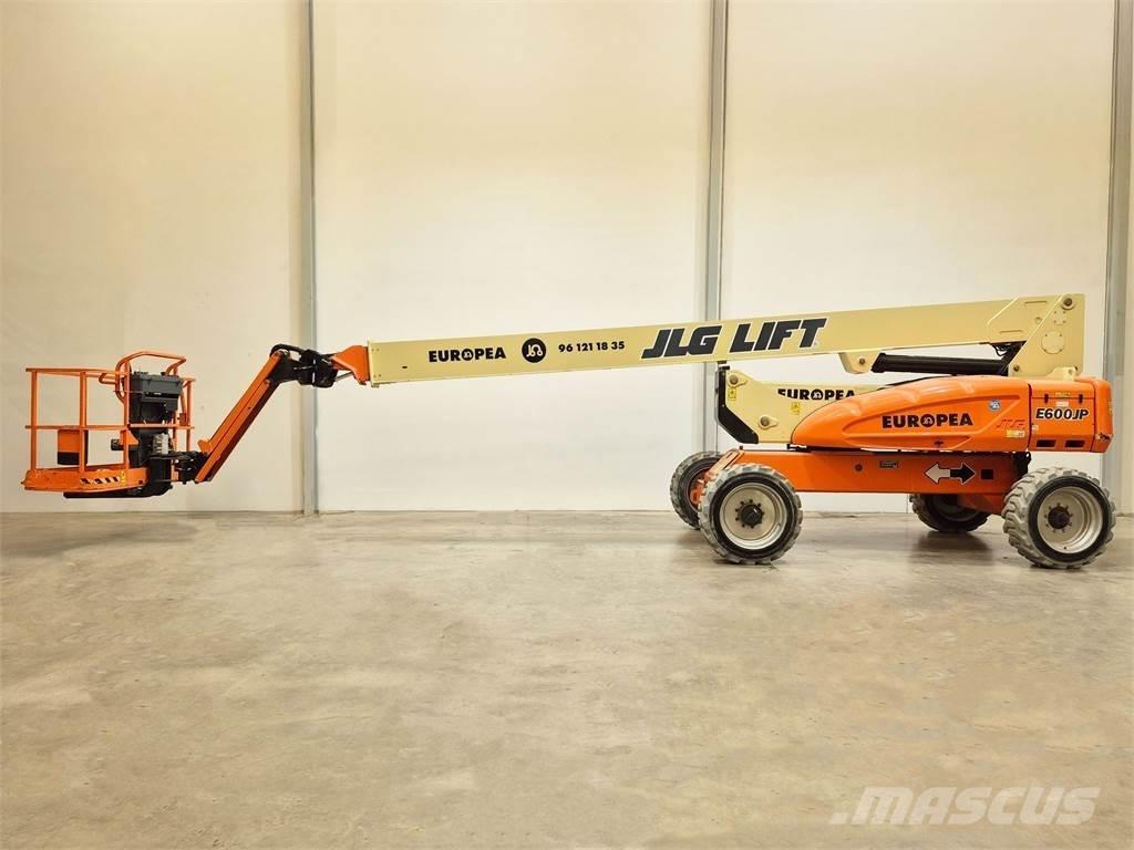 JLG E600JP Alkūniniai keltuvai