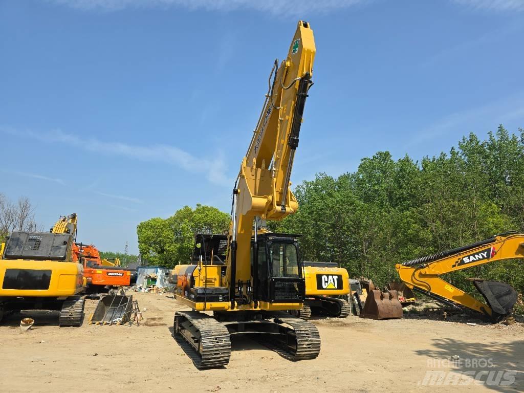 CAT 320 D 2 Vidutinės galios ekskavatoriai 7-12 t