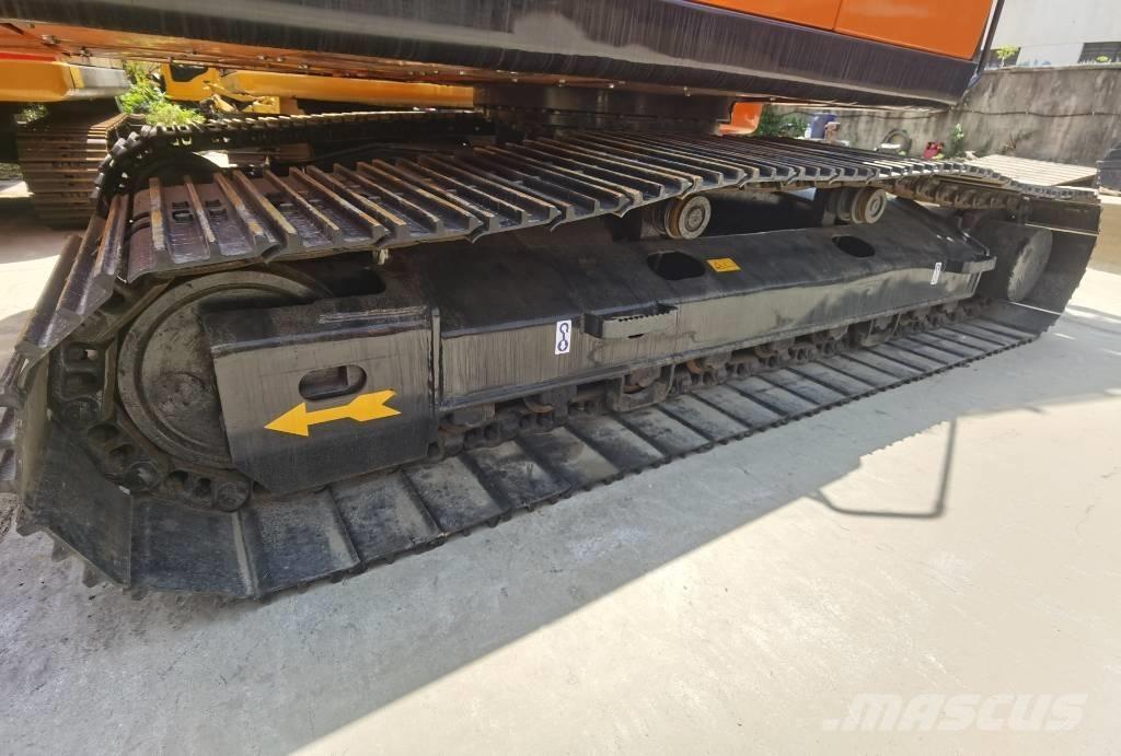 Doosan DX 225 LC Vikšriniai ekskavatoriai