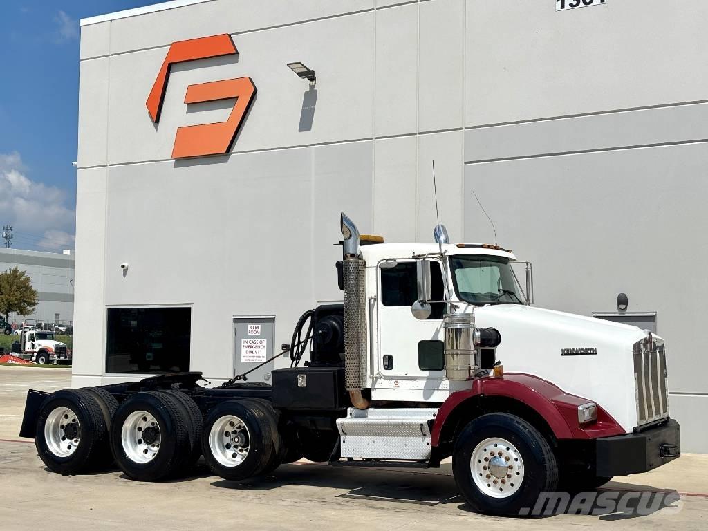 Kenworth T 800 Pagalbos kelyje automobiliai