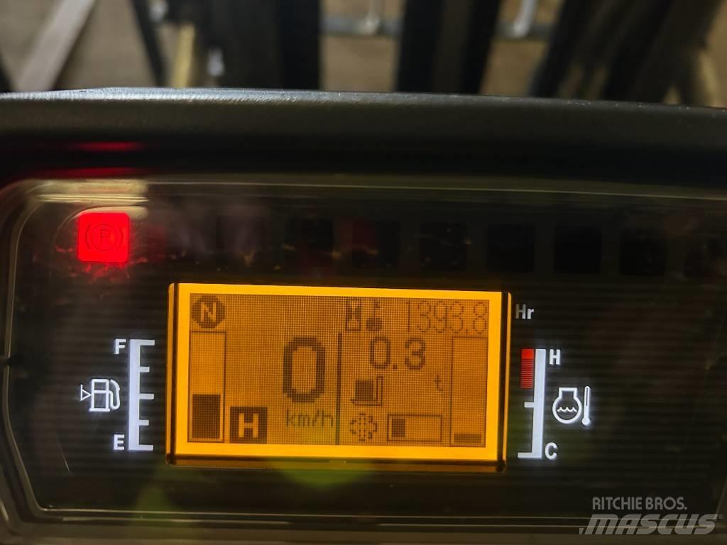 CAT DP 30 N Dyzeliniai krautuvai