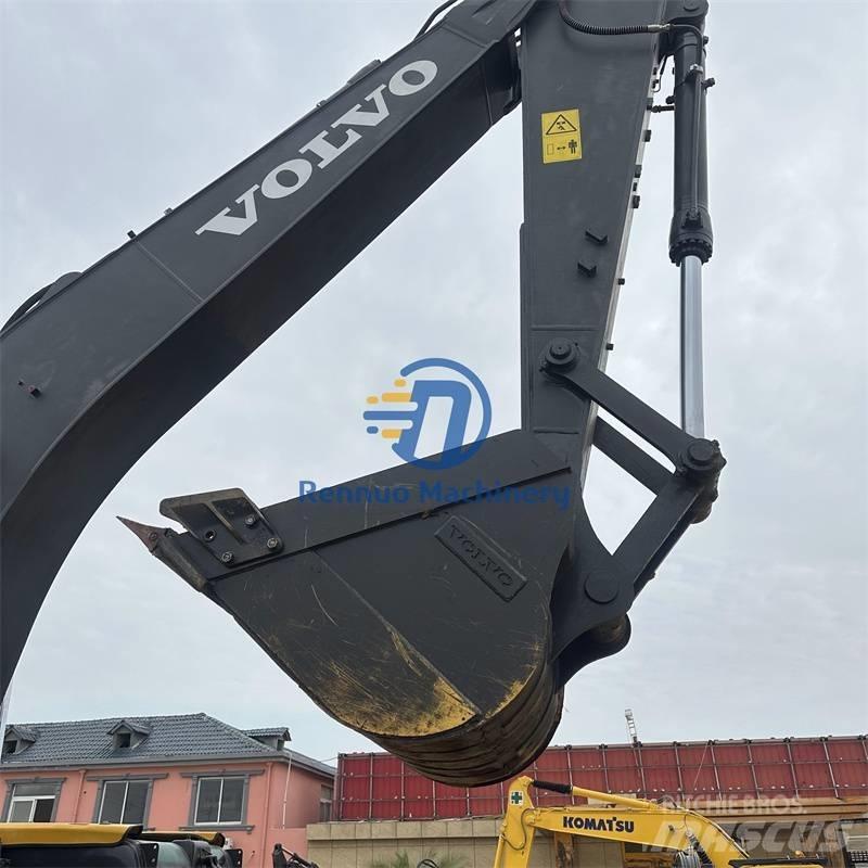 Volvo EC 240 Vikšriniai ekskavatoriai