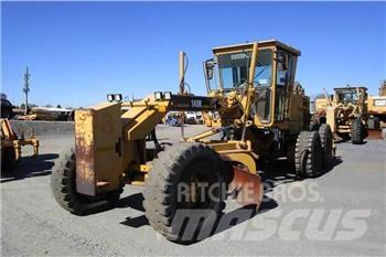 CAT 140K Greideriai