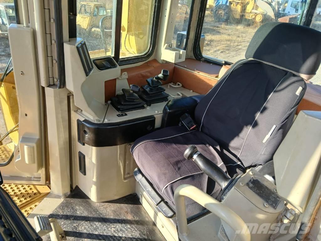 CAT D 9 R II Vikšriniai buldozeriai