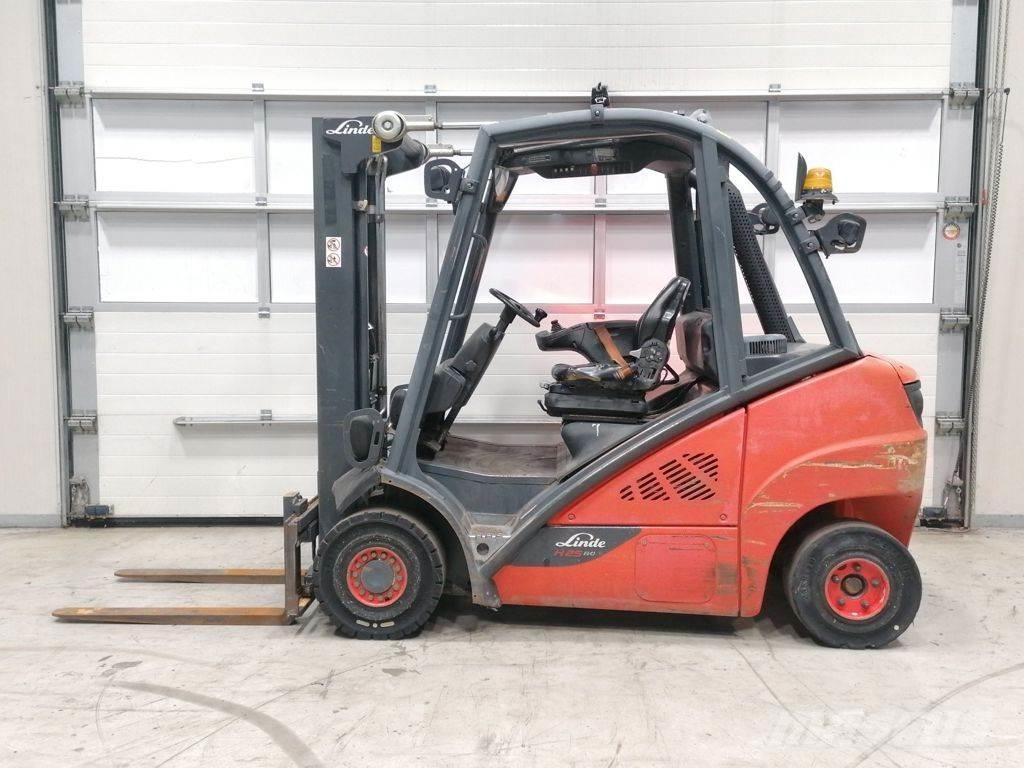 Linde H25D-02 Dyzeliniai krautuvai