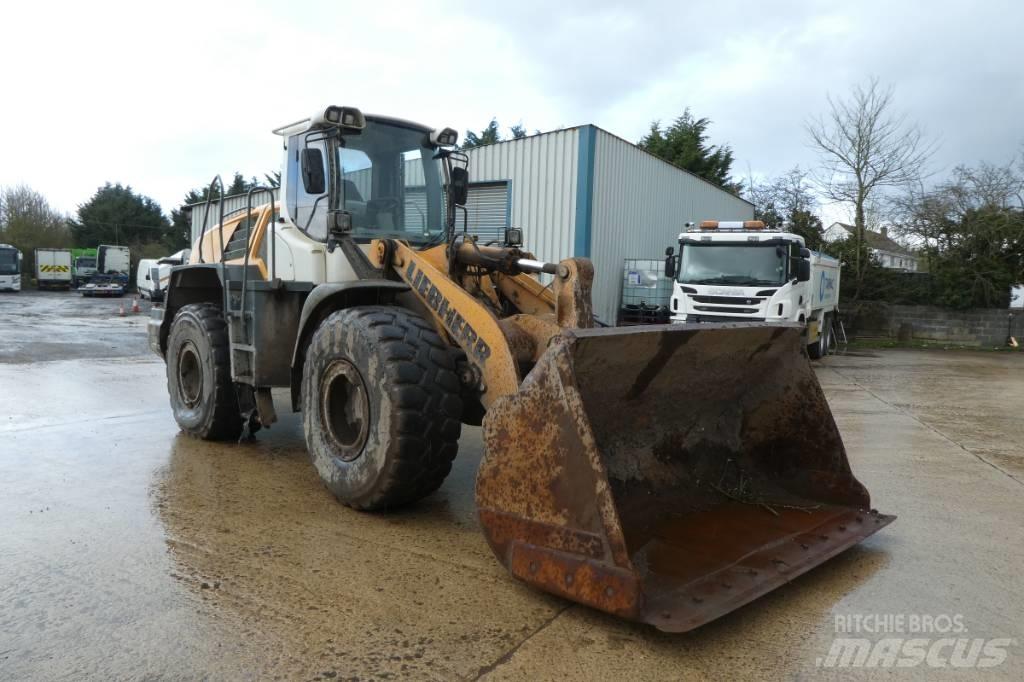Liebherr L 556 Naudoti ratiniai krautuvai