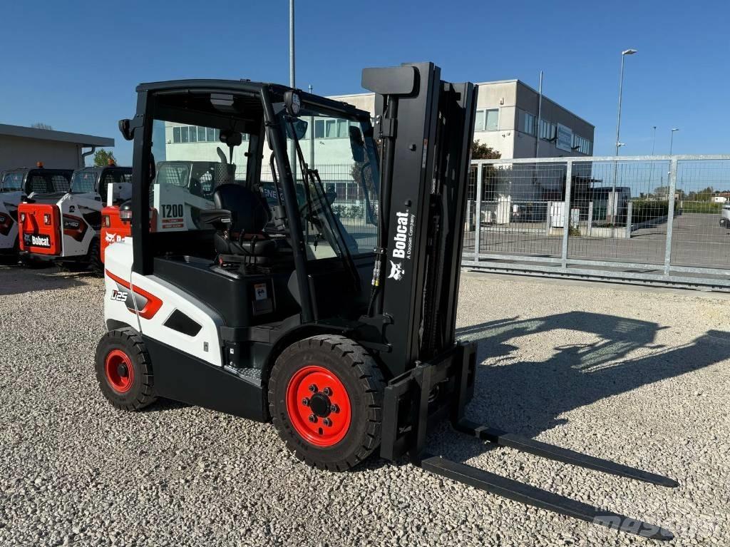 Bobcat D 25 S-9 Dyzeliniai krautuvai