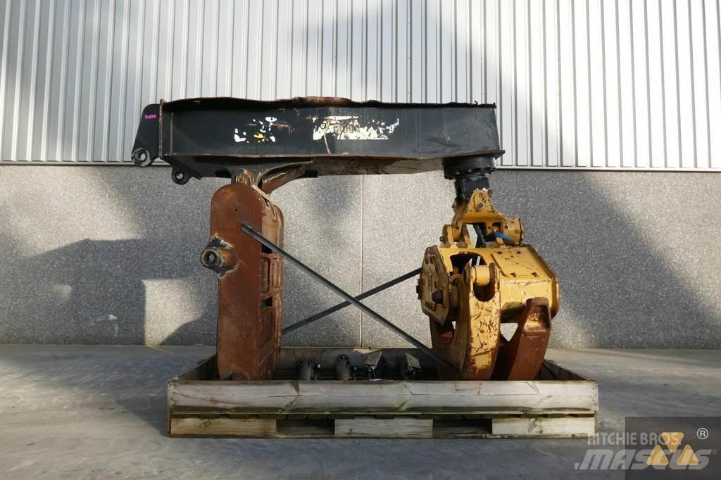 CAT 525D Grapple Transportas - Kita