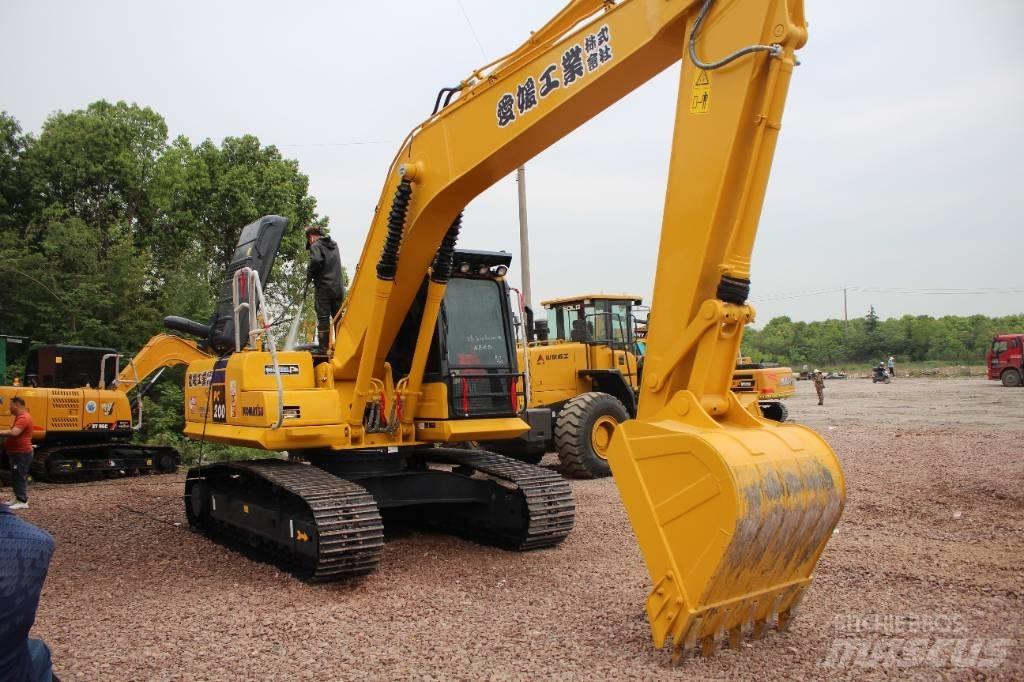 Komatsu PC 200-8 Vikšriniai ekskavatoriai