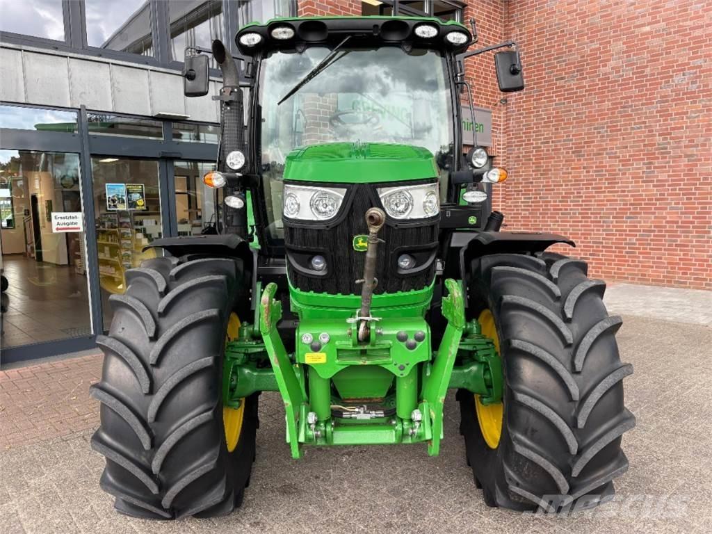 John Deere 6125R Traktoriai