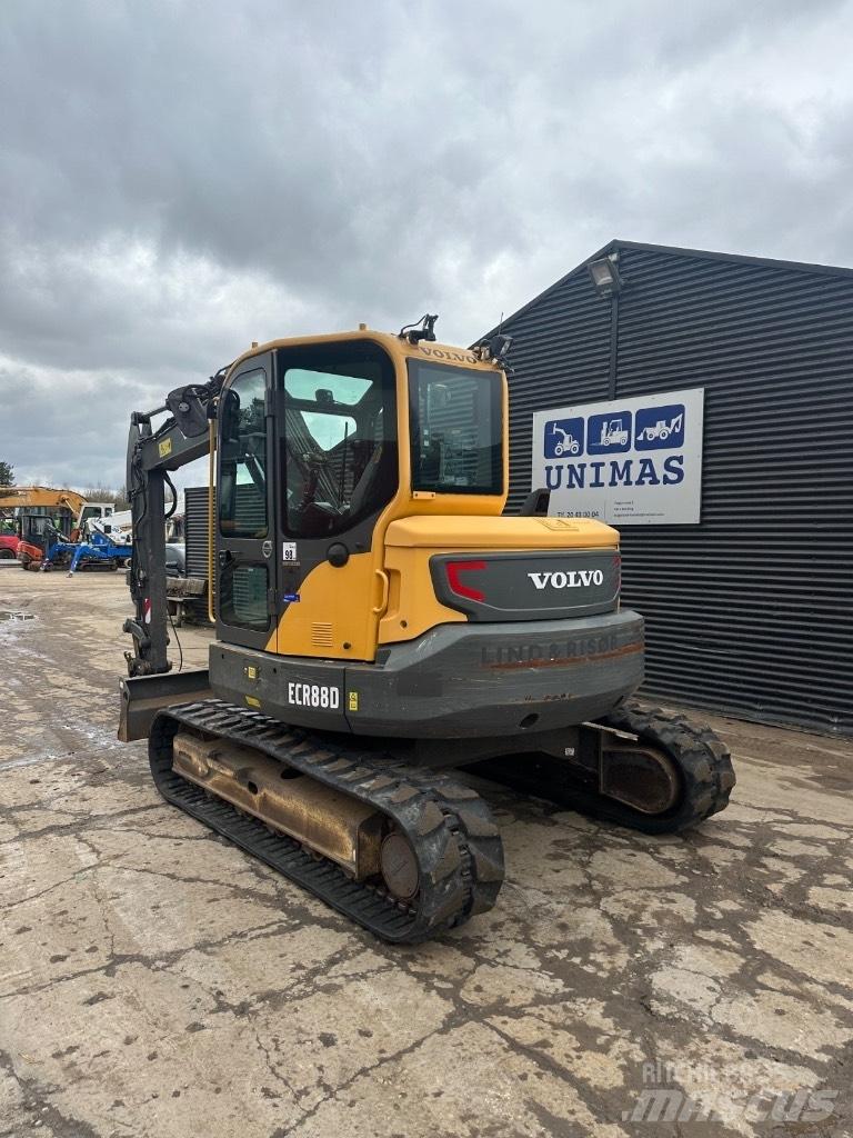 Volvo ECR88D Vikšriniai ekskavatoriai
