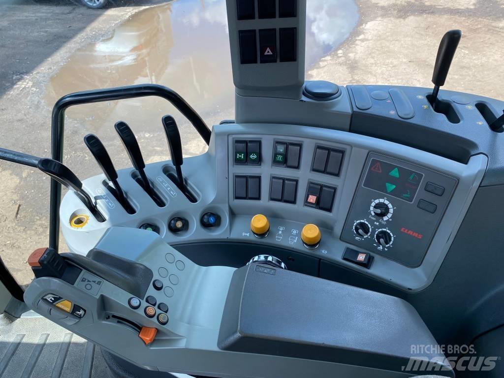 CLAAS Arion 640 Traktoriai