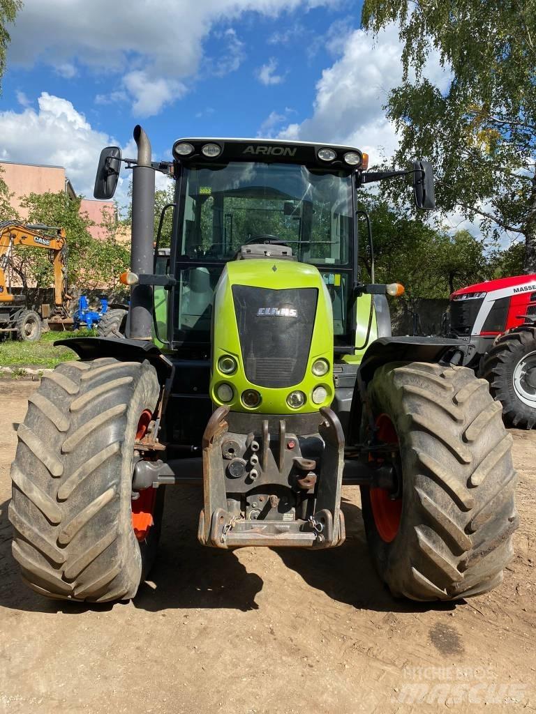 CLAAS Arion 640 Traktoriai