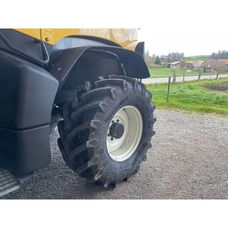 New Holland FR 700 Pašarų ruošimo technika