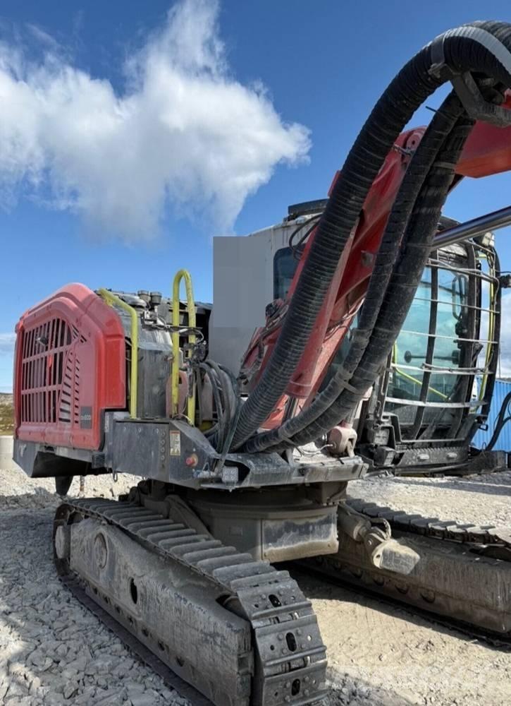 Sandvik DX800i Žemės paviršiaus gręžimo technika