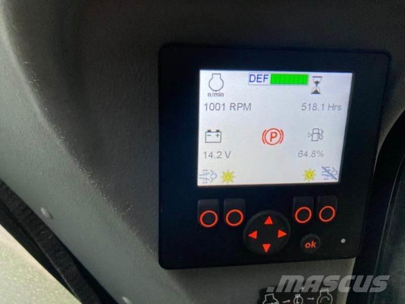 Gehl V420 Krautuvai su šoniniu pasukimu