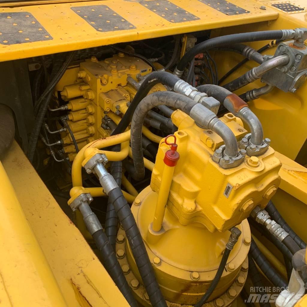 Komatsu PC450-8 Vikšriniai ekskavatoriai