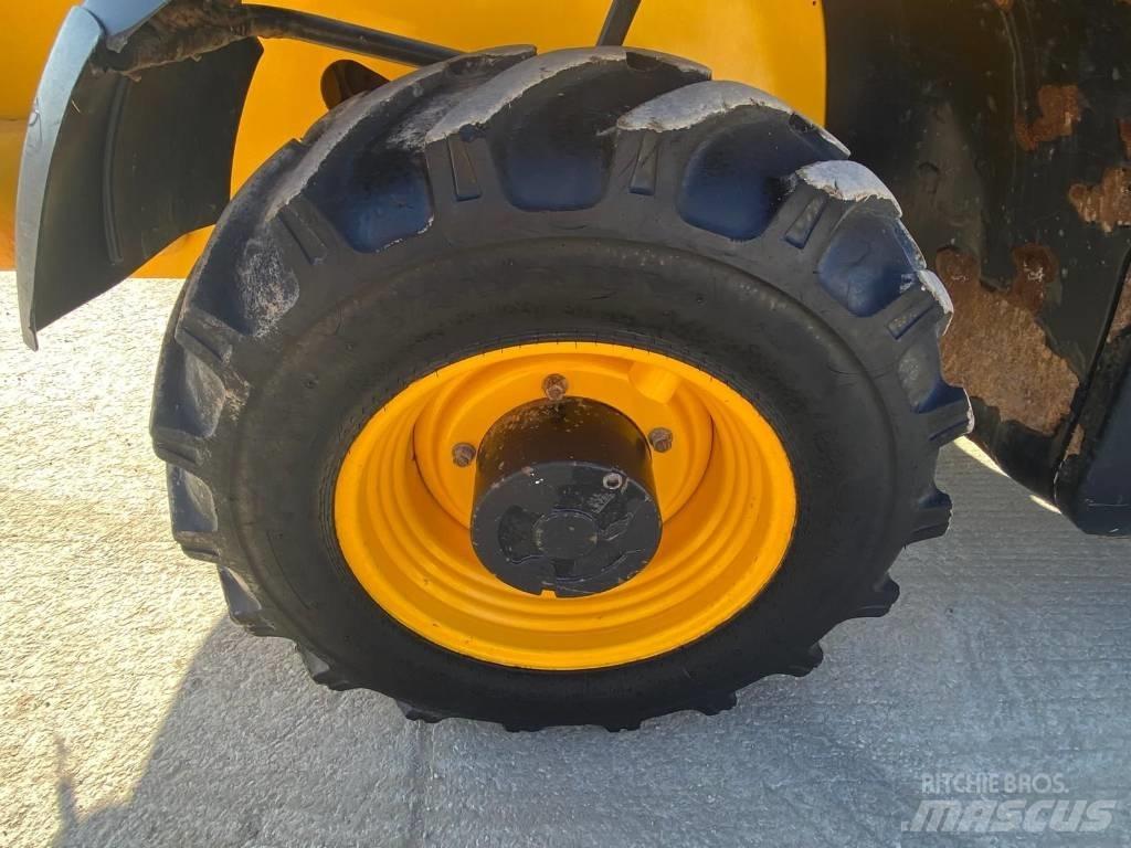JCB 540-170 Teleskopiniai krautuvai