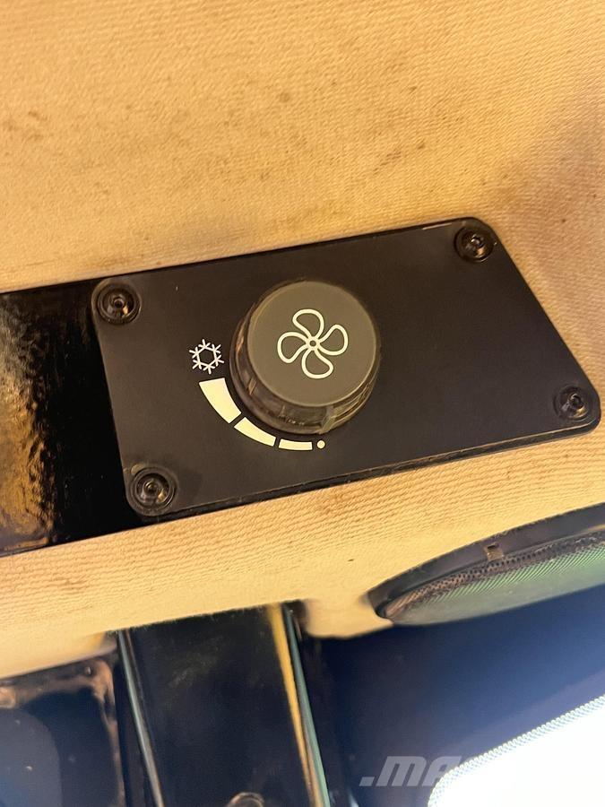 JCB 6T-3 Statybiniai savivarčiai sunkvežimiai