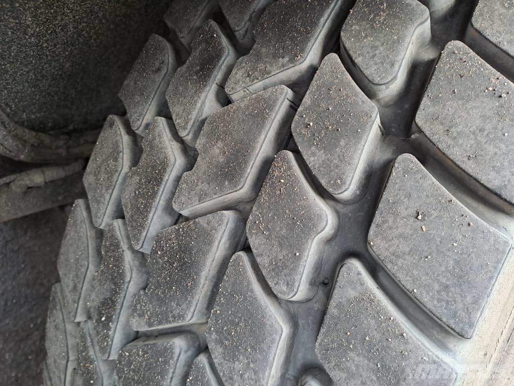 Grove GMK5220 Visureigiai kranai