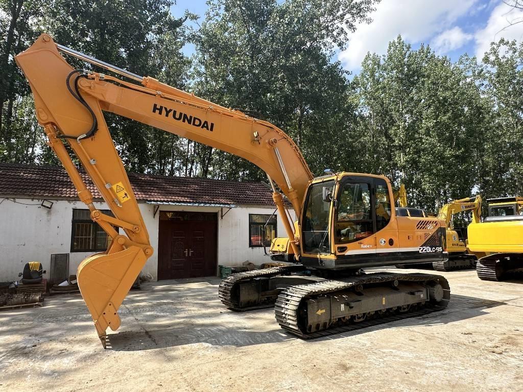 Hyundai 220LC-9S Vikšriniai ekskavatoriai