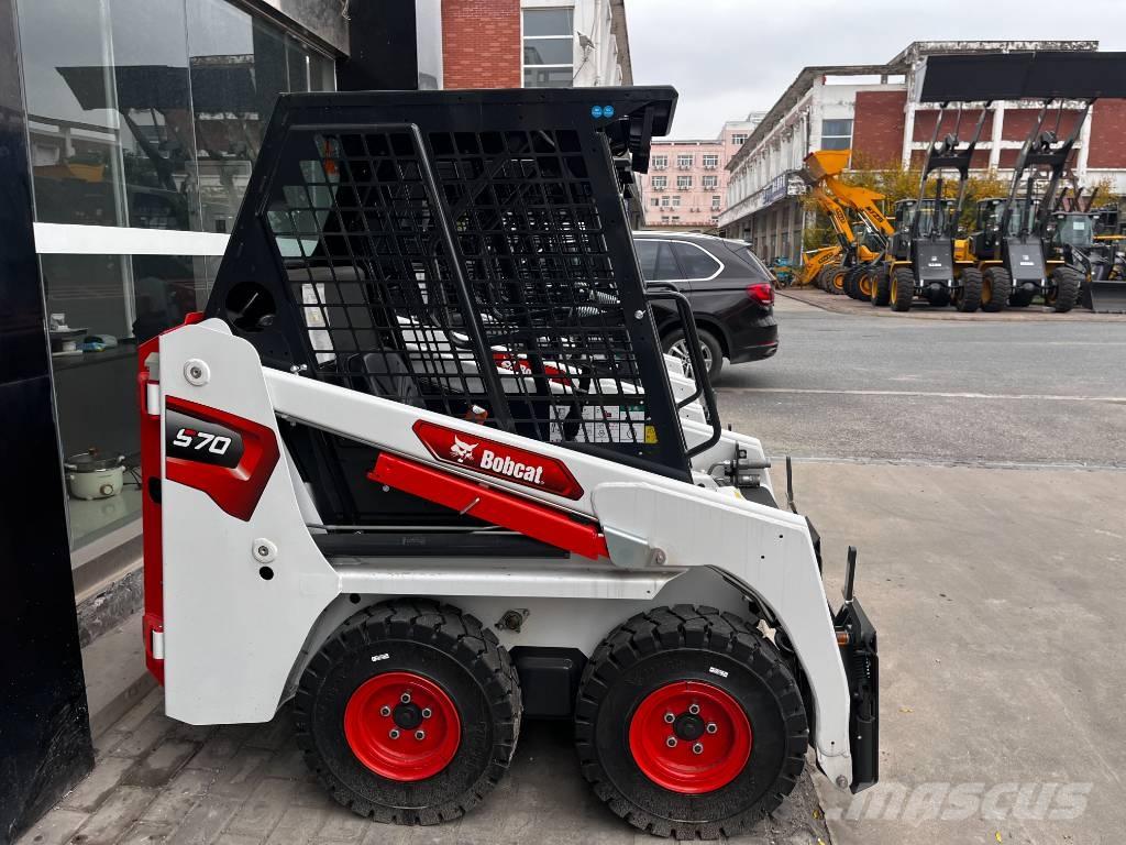 Bobcat S 70 Krautuvai su šoniniu pasukimu