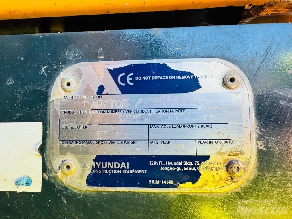 Hyundai HX130A LCR Vikšriniai ekskavatoriai