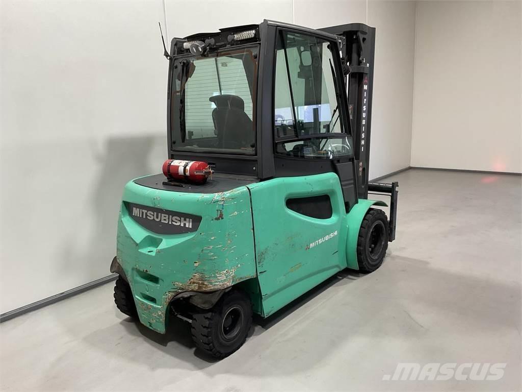 Mitsubishi FB50-2 Elektriniai šakiniai krautuvai