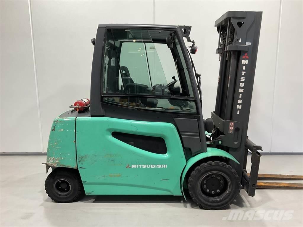 Mitsubishi FB50-2 Elektriniai šakiniai krautuvai