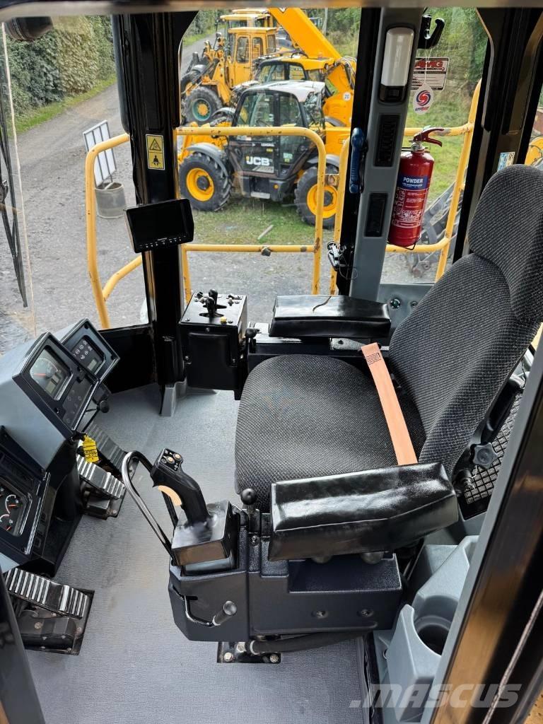 CAT 988 H Naudoti ratiniai krautuvai