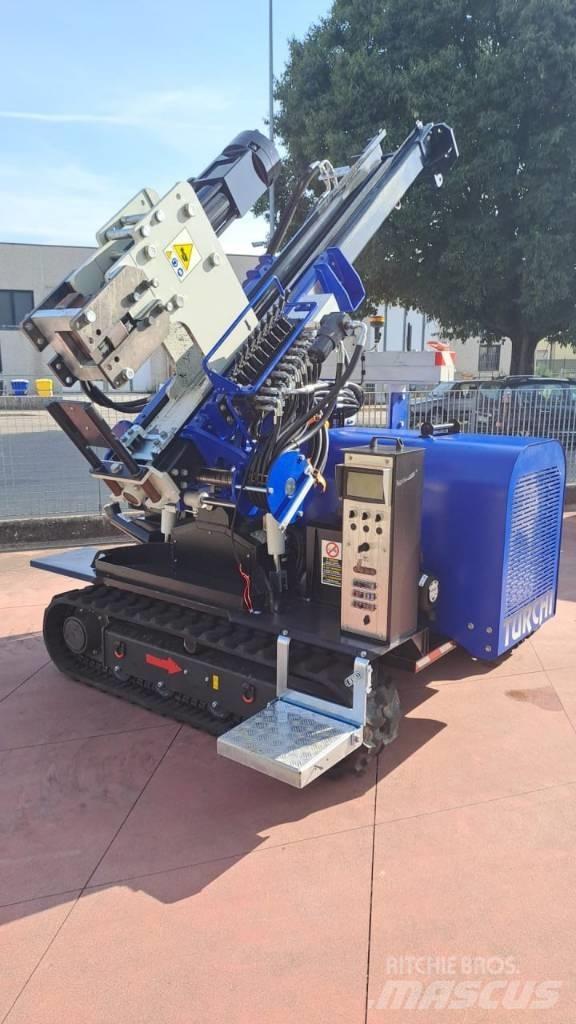  TURCHI 300 F Polių kalimo technika
