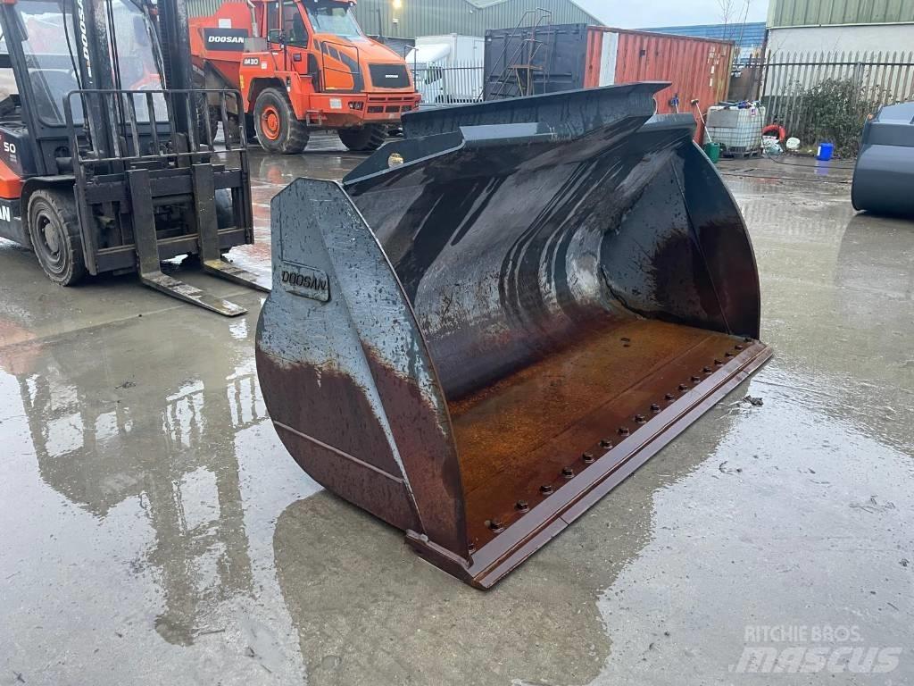 Doosan DL 280-5 Kaušai