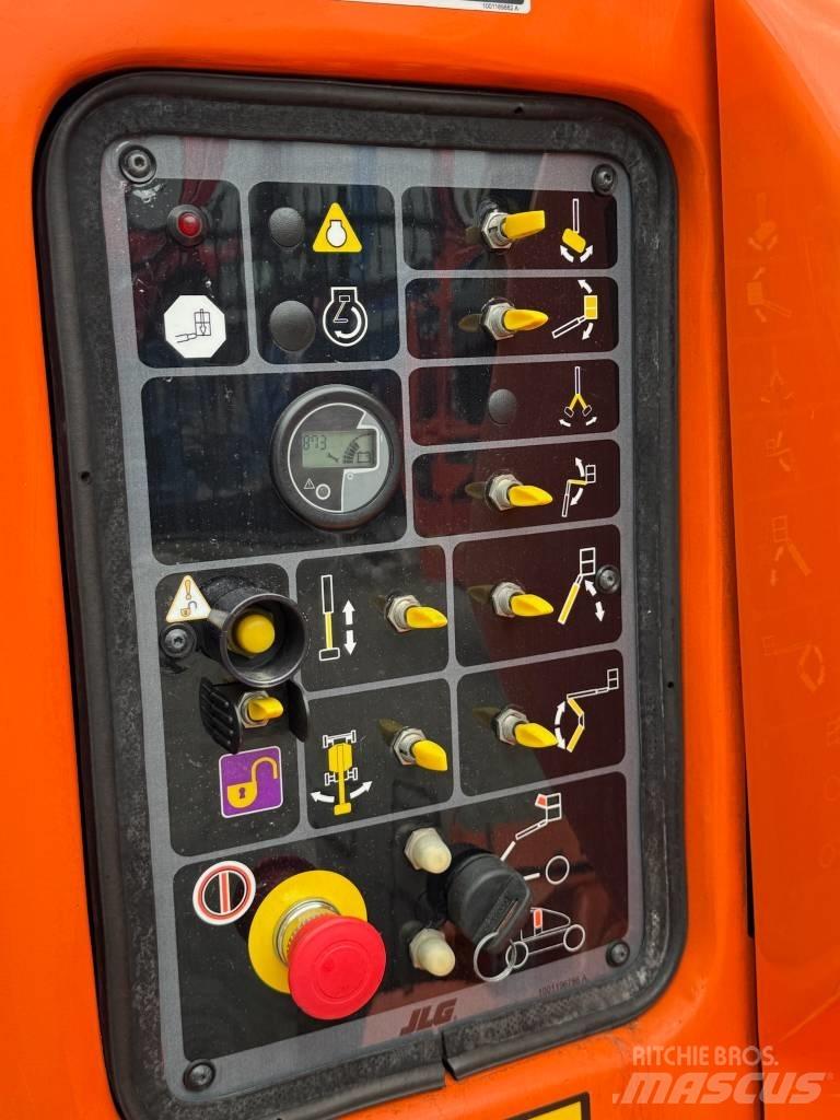 JLG E 450 AJ Alkūniniai keltuvai