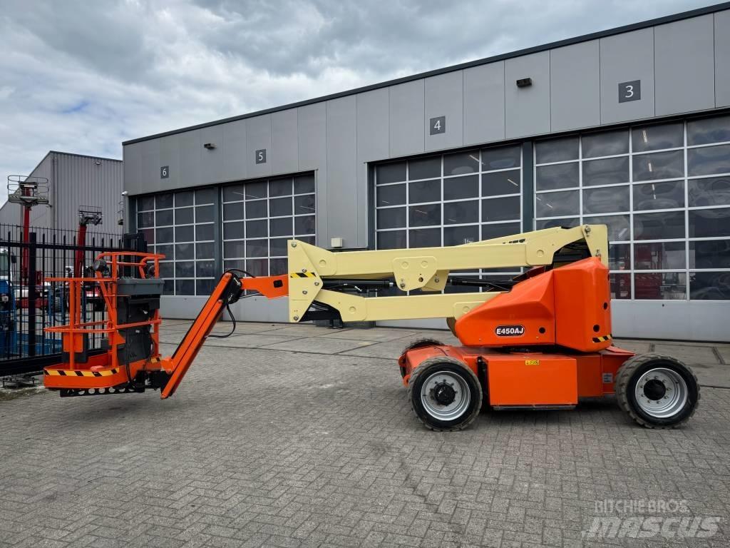 JLG E 450 AJ Alkūniniai keltuvai