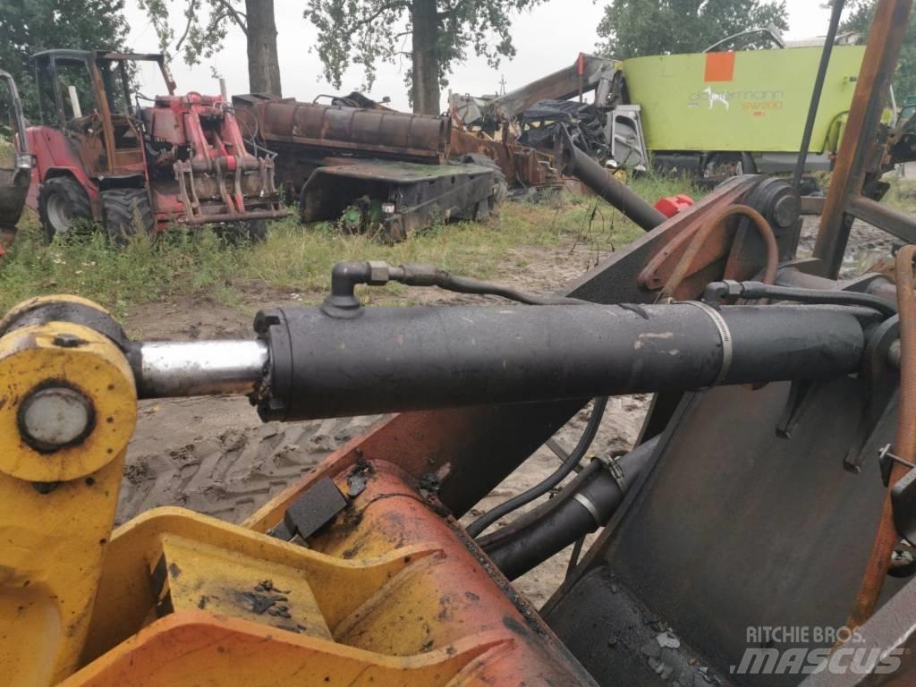 CAT 908H 2011r Naudoti ratiniai krautuvai