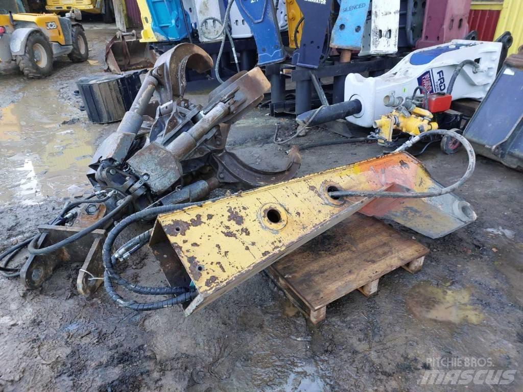  Grapple rotated Griebtuvai