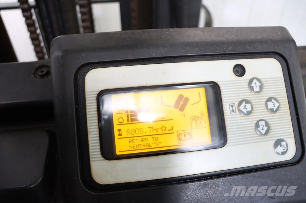 Nissan AG1N1L18Q Elektriniai šakiniai krautuvai