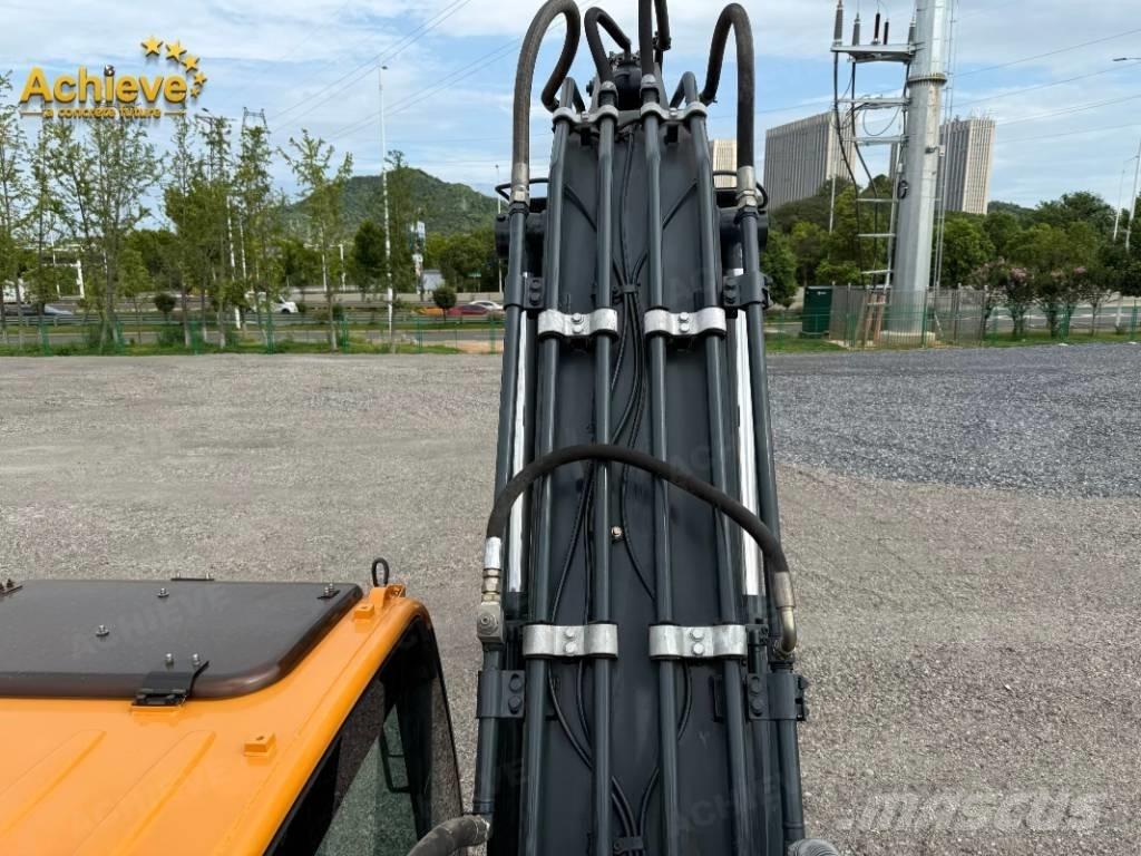 Hyundai 225LC-9S Vikšriniai ekskavatoriai