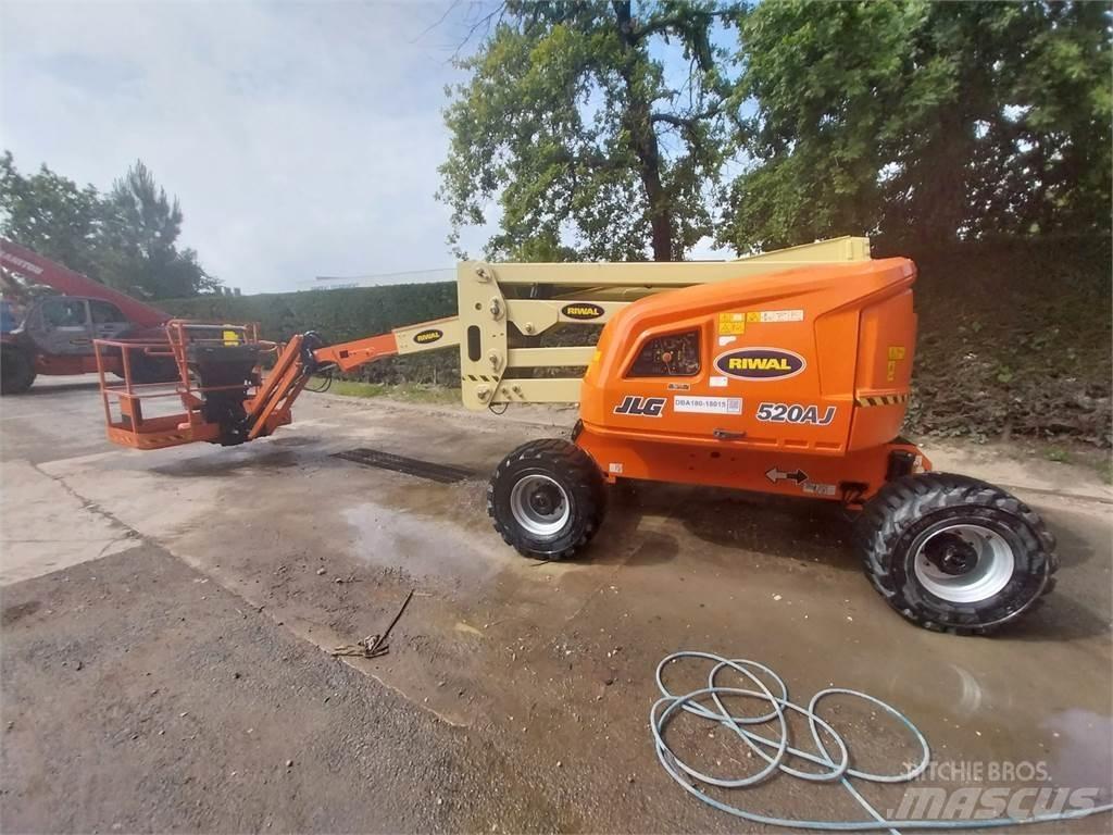 JLG 520AJ Alkūniniai keltuvai