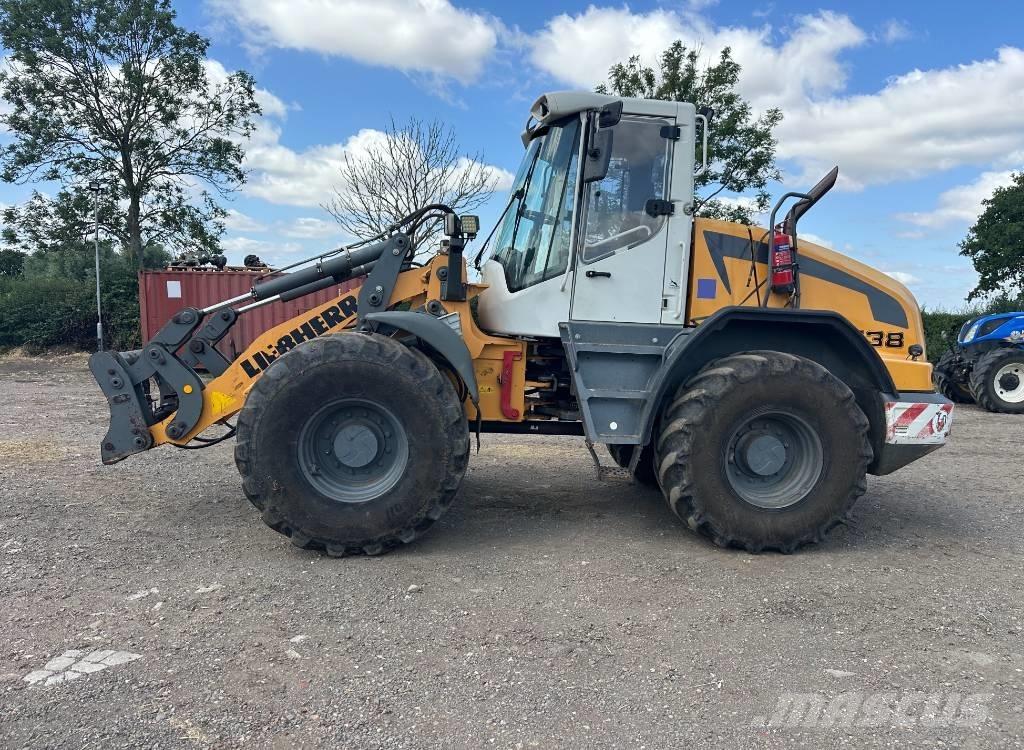 Liebherr L 538 Naudoti ratiniai krautuvai