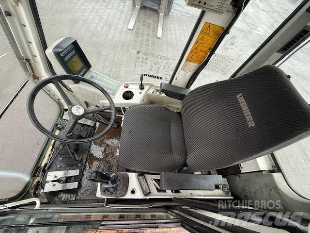 Liebherr A 924 B CAB Kabinos ir interjeras
