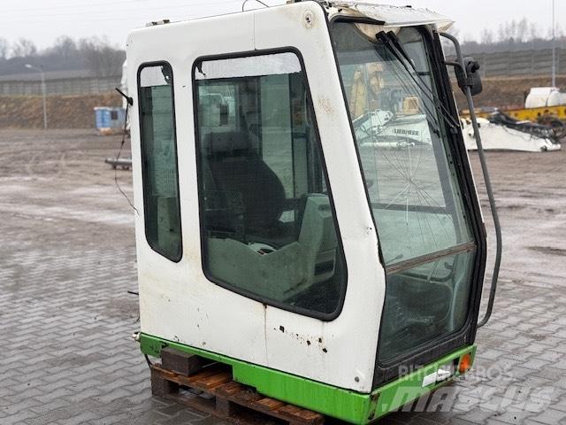 Liebherr A 924 B CAB Kabinos ir interjeras