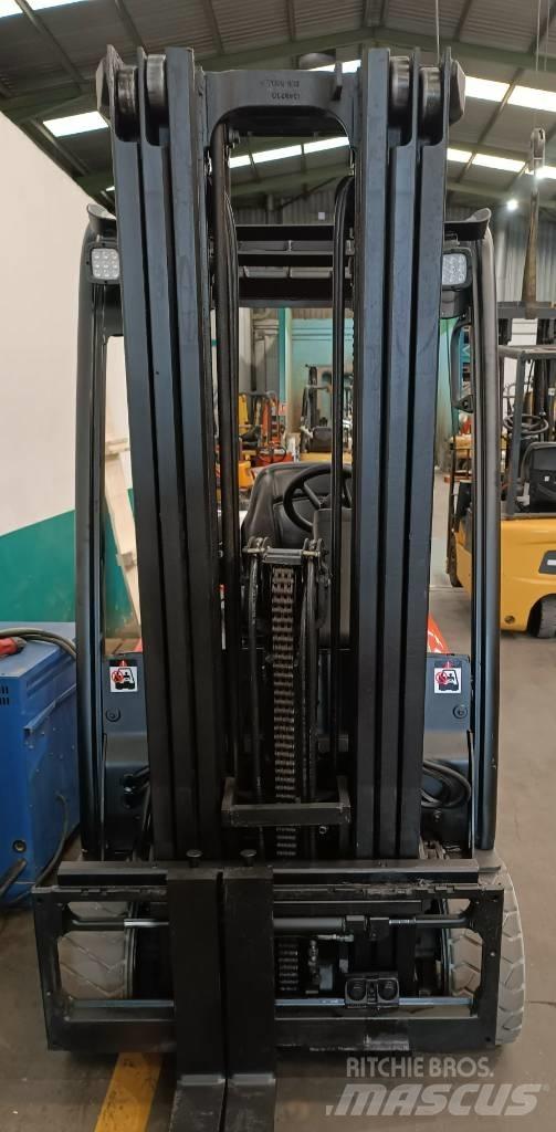 Hyster (6479) J20XN Elektriniai šakiniai krautuvai