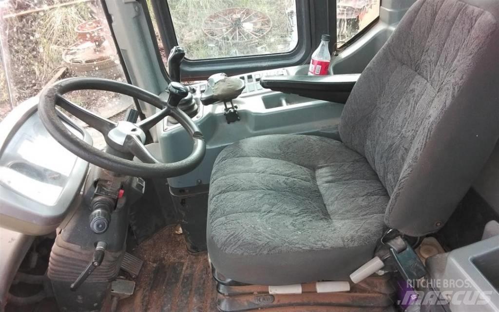 Doosan DL 200 Naudoti ratiniai krautuvai