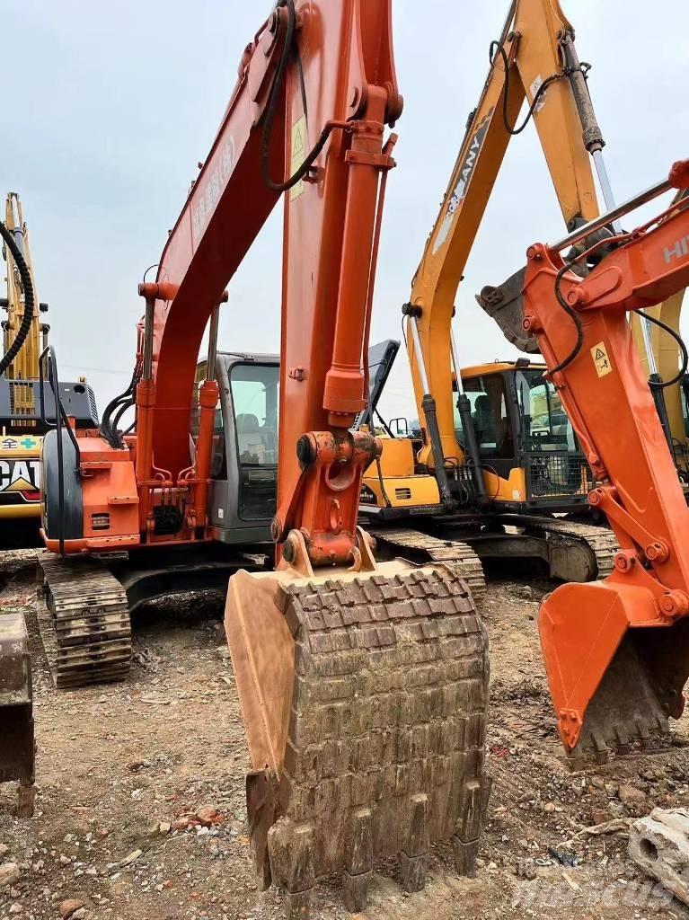 Hitachi ZX 135 US Vikšriniai ekskavatoriai
