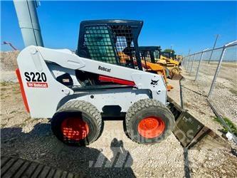 Bobcat S 220 Krautuvai su šoniniu pasukimu