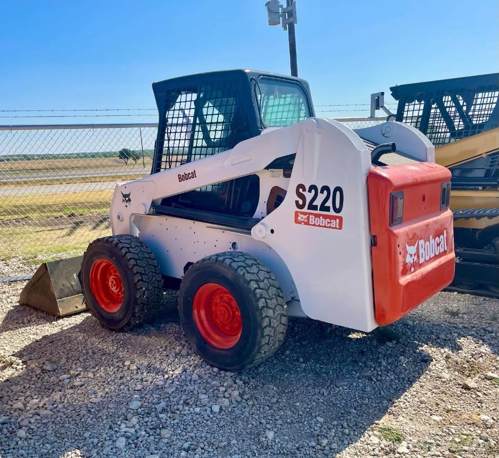Bobcat S 220 Krautuvai su šoniniu pasukimu